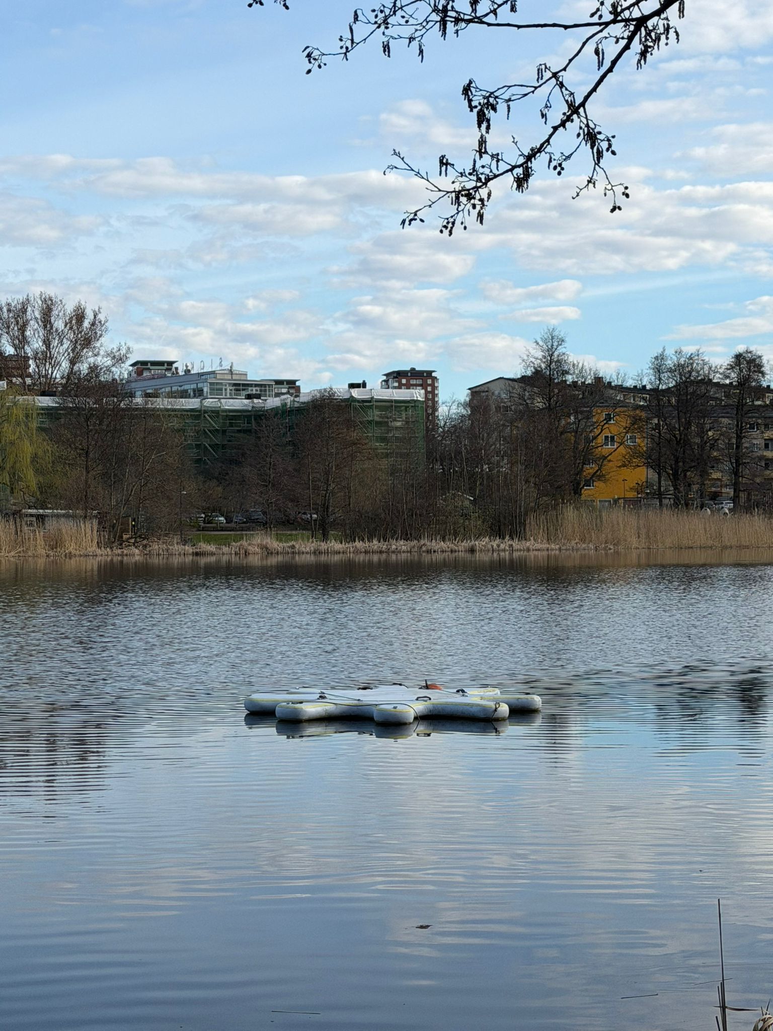 Flytbrygga på Sicklasjön